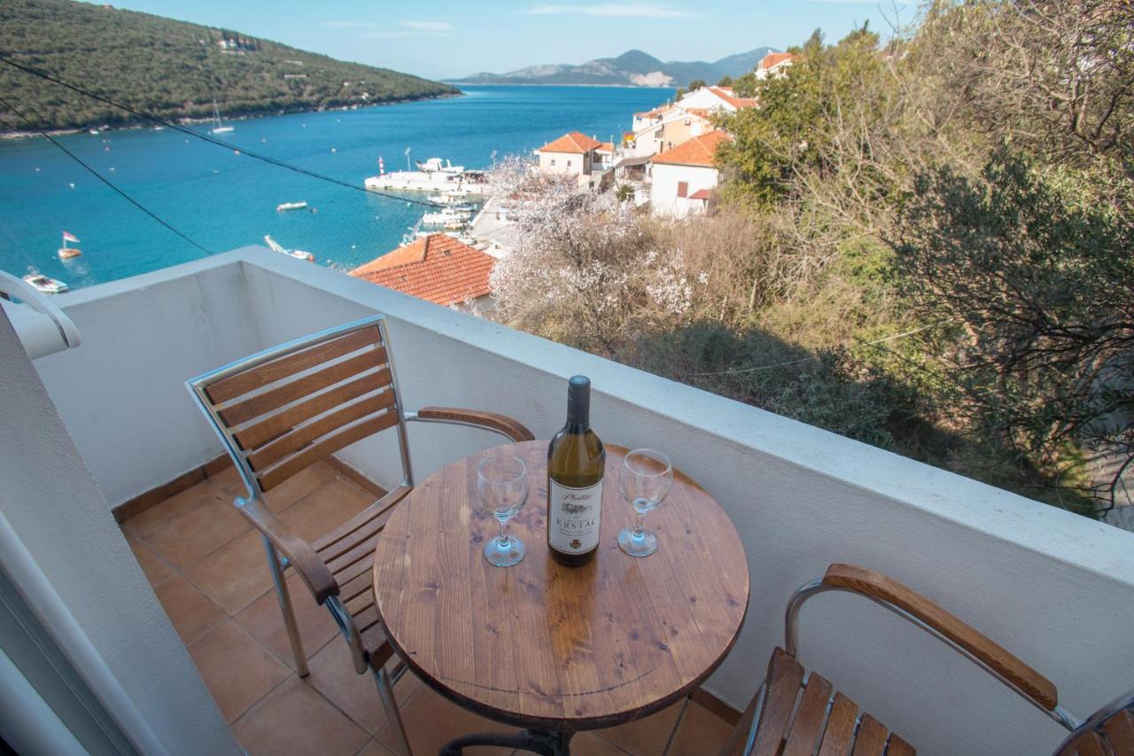 Apartments Vesna Tivat Bagian luar foto