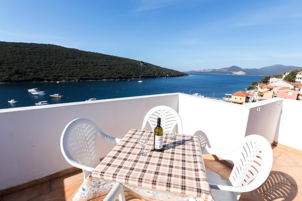 Apartments Vesna Tivat Bagian luar foto