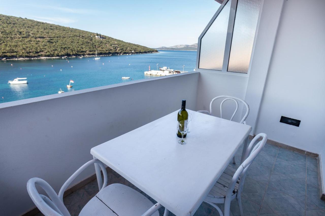 Apartments Vesna Tivat Bagian luar foto