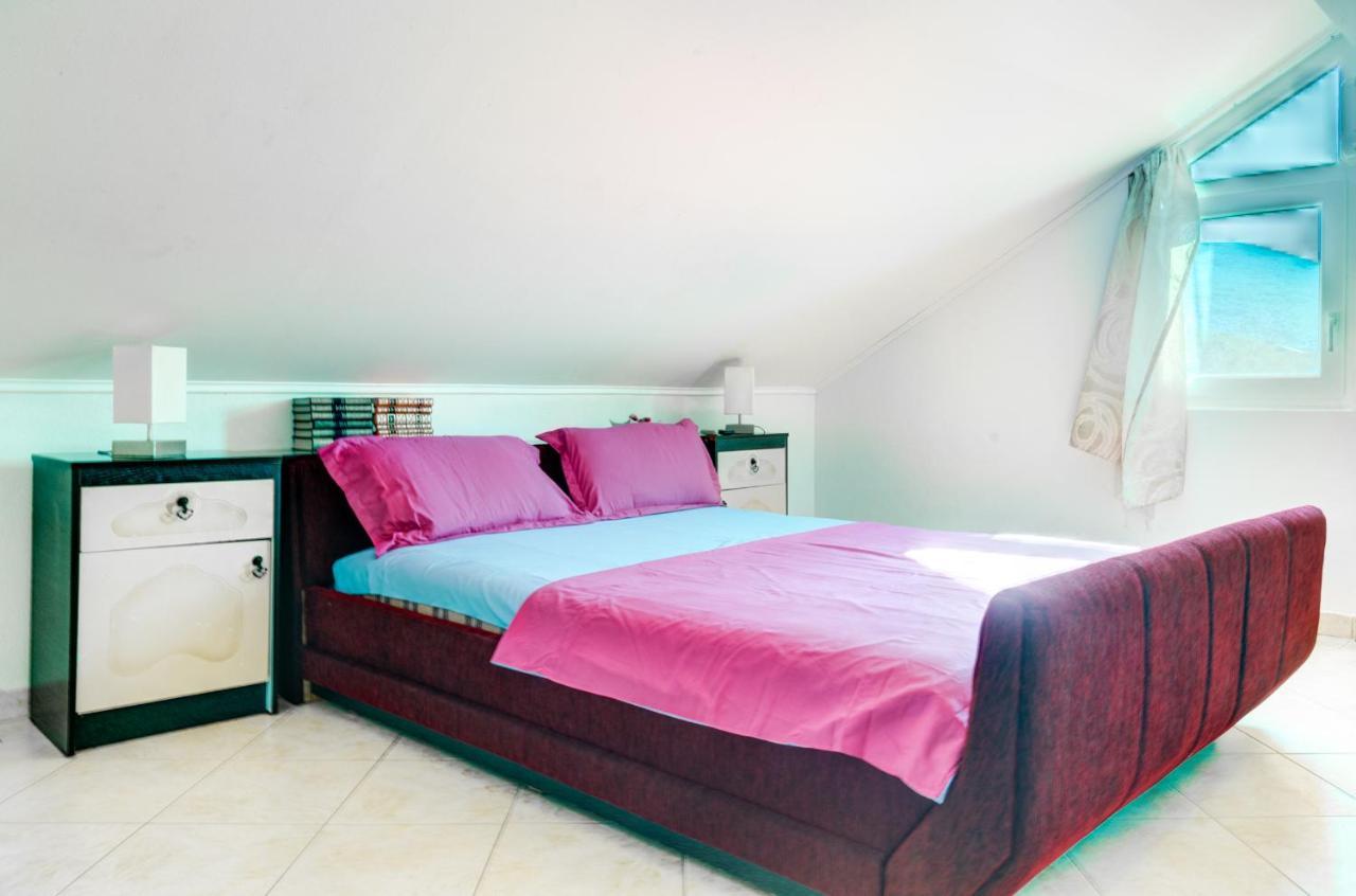 Apartments Vesna Tivat Bagian luar foto