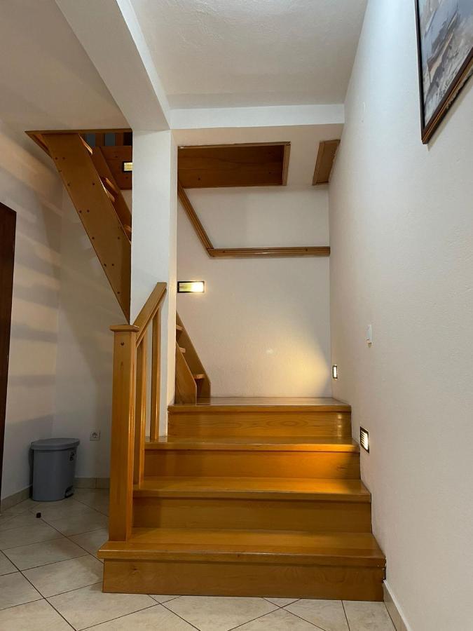 Apartments Vesna Tivat Bagian luar foto